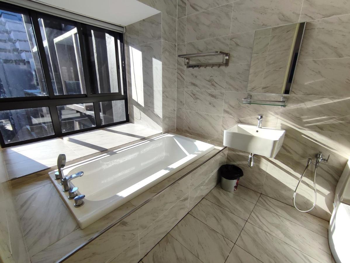 Melaka Town - Imperio Residence Studio With Bathtub Exteriör bild